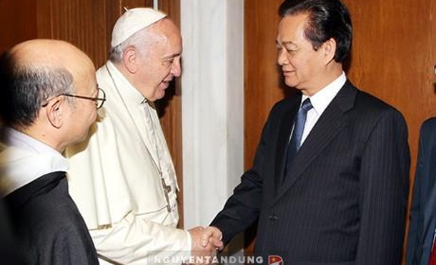 Việt Nam tăng cường quan hệ với Tòa thánh Vatican